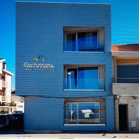 Cachinnans & Hostel *