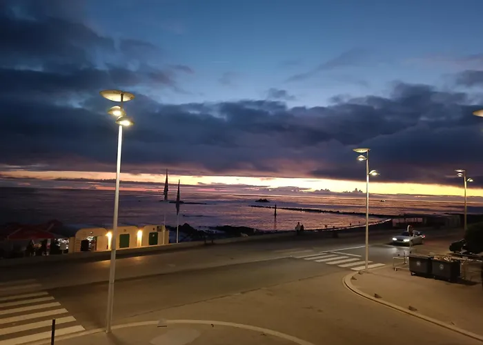 Cachinnans & Albergue *