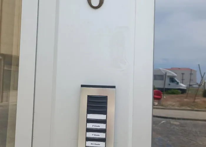 Cachinnans & Albergue *